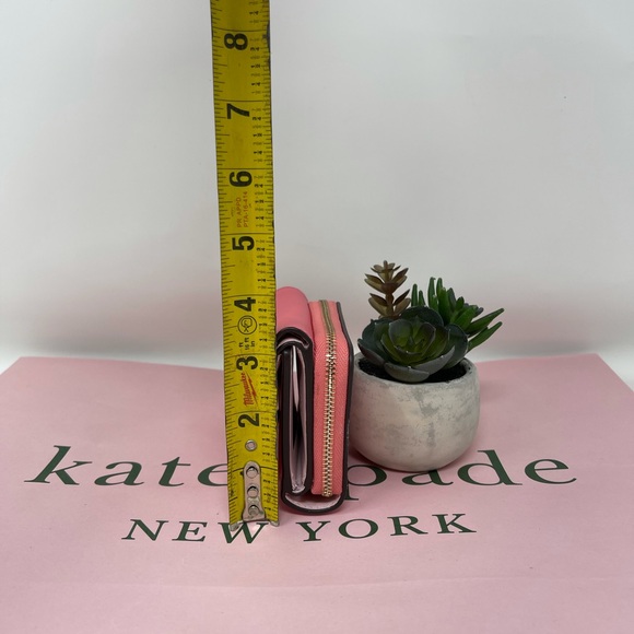 Kate spade picnic in the park SM trifold wallet - Picture 4 of 9